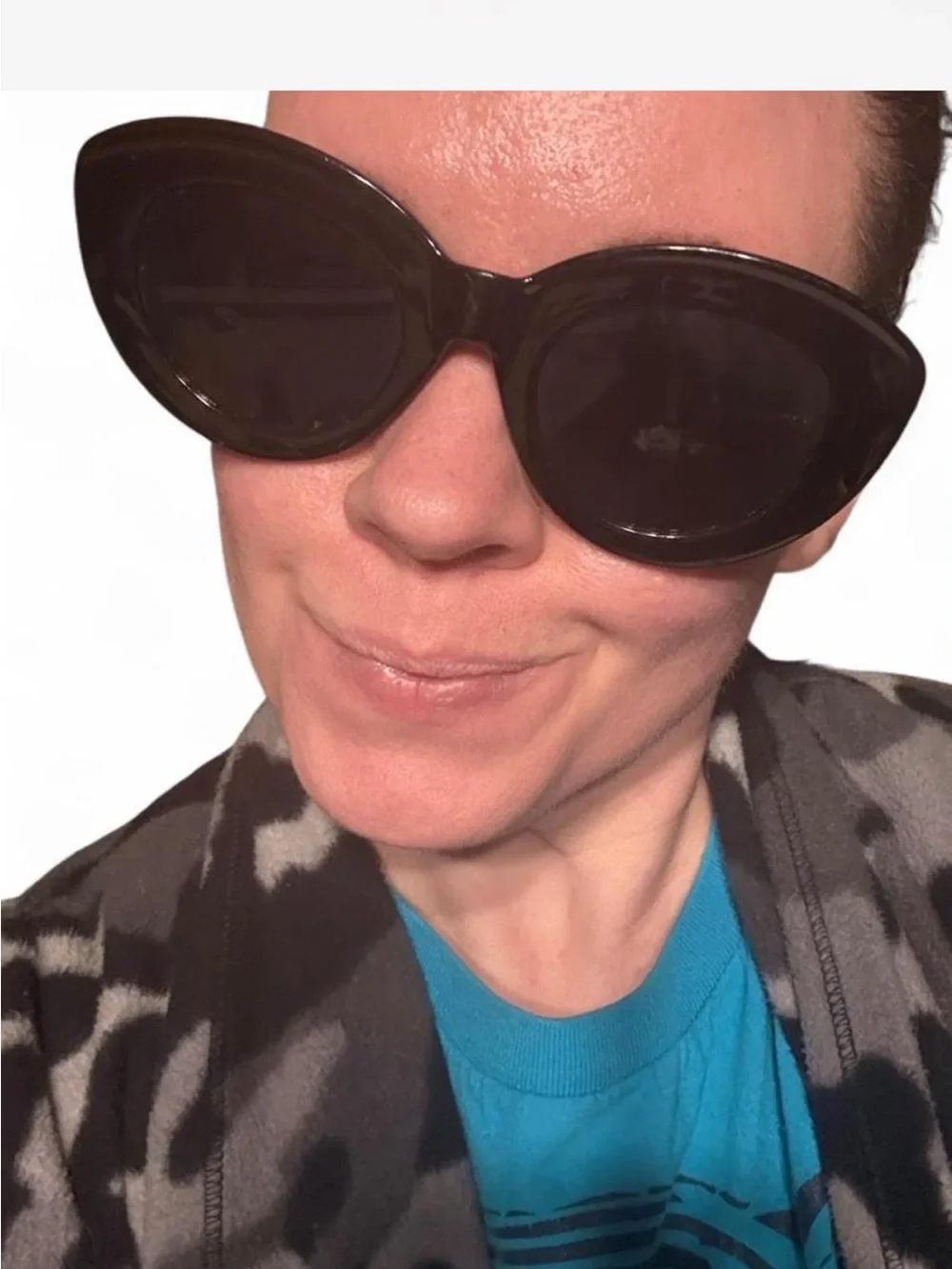 Women's Black Cat-Eye Sunglasses - Classic Chic Sunwear